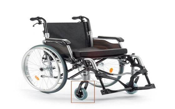 Hospital Furniture Manual Folding Wheelchair, Suitable For Elderly people